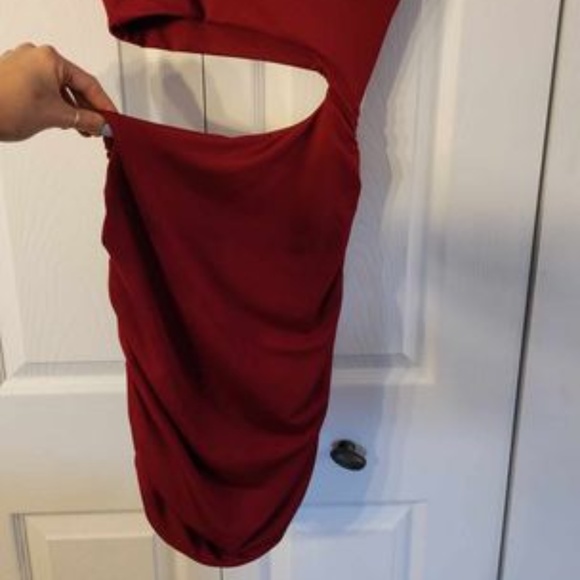 Shein Burgundy Cutout Dress Size M - Picture 2 of 2